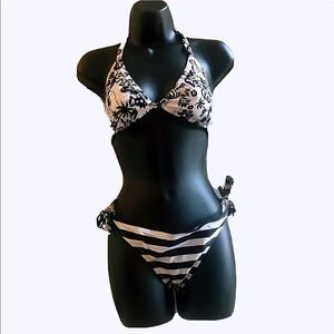 Black and white Bikini